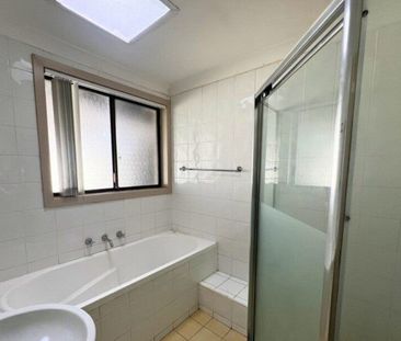 Doonside - Photo 3