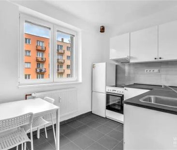 Pronájem moderního bytu v centru města - Fotografie 2