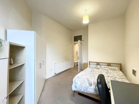 2 bedroom flat to rent - Photo 3