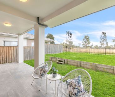 Family-Friendly Home in Colebee's Stonecutters Ridge Estate - Photo 4