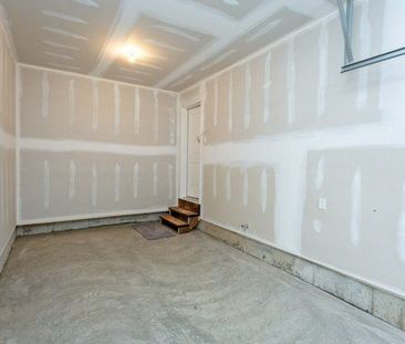 For Lease - 3025 Doyle Drive Unit# 22, London South, Ontario - Photo 4