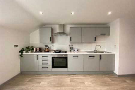 1 bedroom in a house share to rent - Photo 5