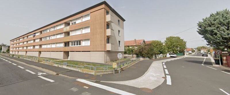 Appartement de type T4 résidence Cité blanc à Issoire - Photo 1