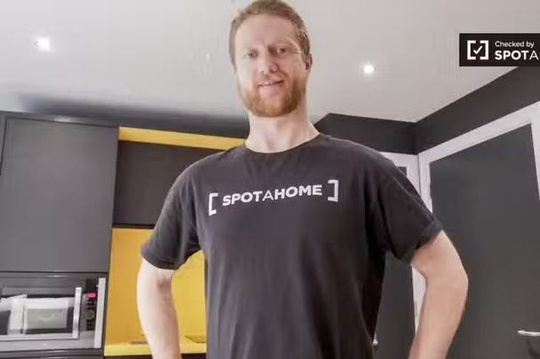 Serviced studio apartment for rent in The Liberties, Dublin - Photo 1