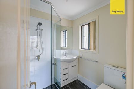 EXPANSIVE DOUBLE STOREY HOME IN QUIET STREET - Photo 3