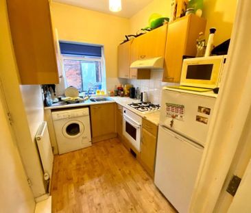 4 bedroom house share to rent - Photo 3