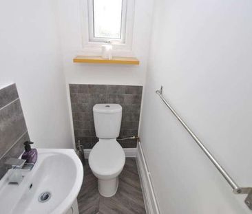 Carlingford Drive, Westcliff On Sea, SS0 - Photo 6