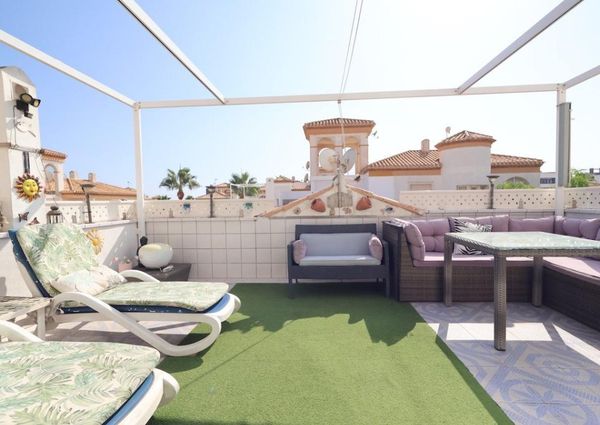 Bungalow con solarium privado en Playa Flamenca. Temporada baja.