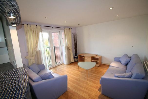 1 bedroom flat to rent - Photo 1