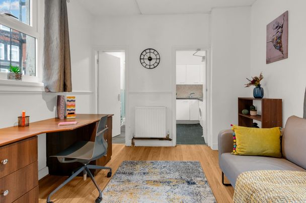 63 BRUDENELL ROAD Leeds - LS6 1HA - Photo 1