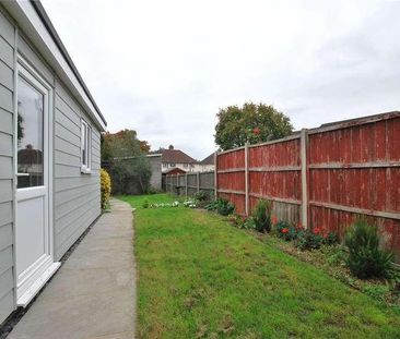 Cedar Way, Guildford, Surrey, GU1 - Photo 6