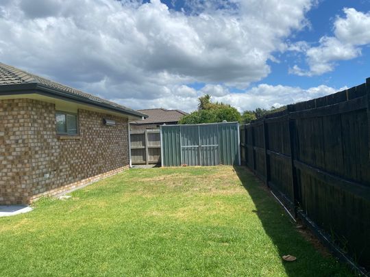 Family Home Papamoa - Photo 1