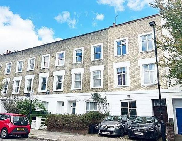 6 double bedrooms over 3 floors with 2 bathrooms mins to tube & shops - Photo 1