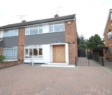 3 bedroom semi-detached house to rent - Photo 5