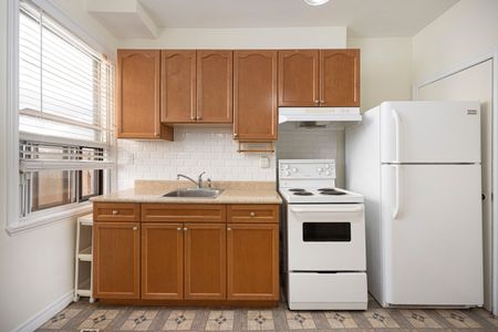 For Lease - 784 Adelaide Street Unit# Main, Toronto, Ontario - Photo 3