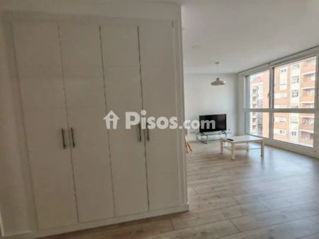 Piso en alquiler en Calle de Jacinto Benavente - Photo 2