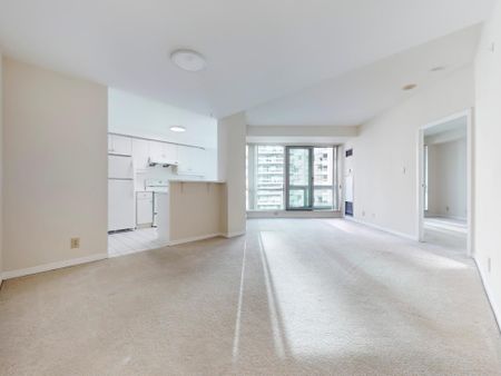 For Lease - 10 Queens Quay N/A Unit# 2407, Toronto, Ontario - Photo 2