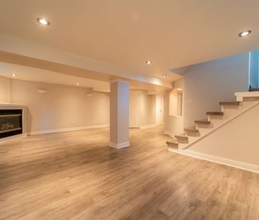 For Lease - 1071 Joan Drive, Burlington, Ontario - Photo 1