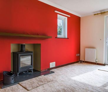 4 bedroom detached house to rent - Photo 1