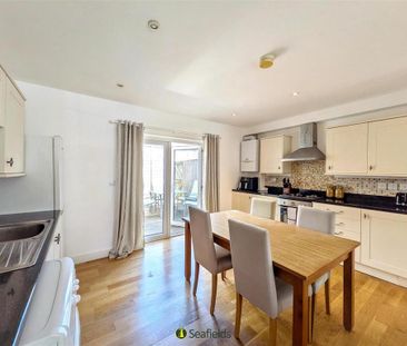 2 bedroom terraced house to rent - Photo 4
