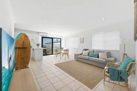 Refurbished Apartment With Ocean View - Photo 4