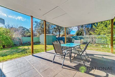 18 Derham Crt, Wanniassa ACT 2903 - House For Rent - $600 | Domain - Photo 2
