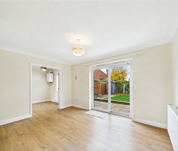 2 bedroom terraced house to rent - Photo 2