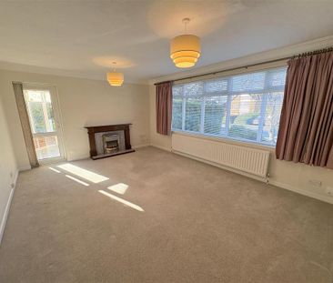 3 bedroom detached house to rent - Photo 2