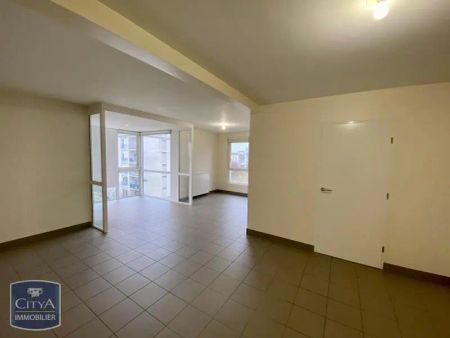 Appartement à louer 4 pièces 106m² - Photo 2