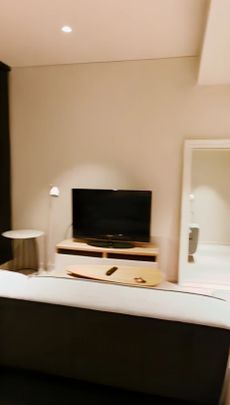 1 bed 1 bath*202 - Photo 1