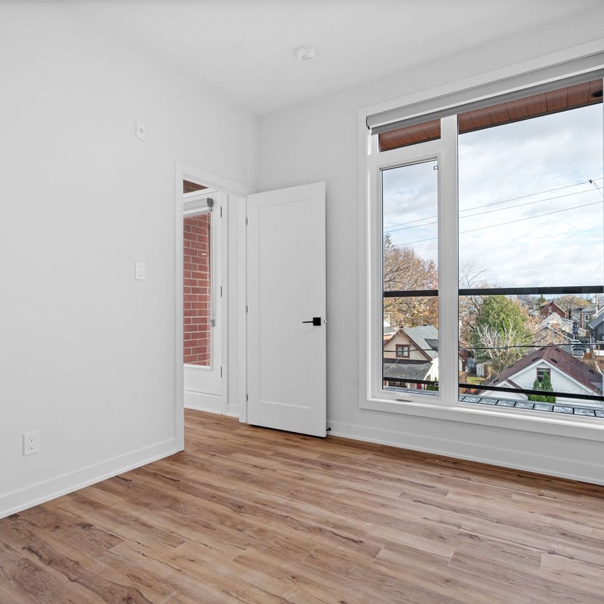 78 Rosemount Avenue Ottawa ON K1Y 1P6 - Photo 1