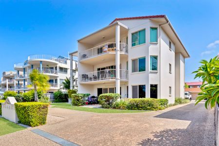 Waterfront Living on the Maroochy River! - Photo 2