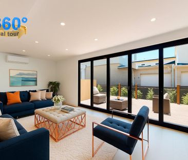 Fresh, Modern, and Minutes from the Beach - Photo 2