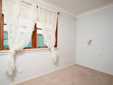 3 Condon Avenue, Mount Austin NSW 2650 - Photo 3