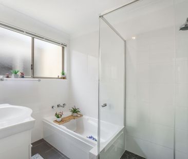 Renovated 3-Bedroom Brick Home – Convenient & Comfortable Living! - Photo 5