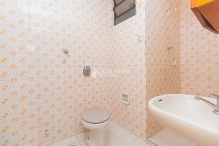 Apartamento com 2 quartos e 68m² para alugar em São Sebastião, Porto Alegre. - Foto 2