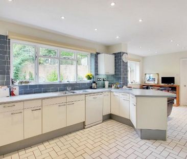 5 bedroom detached house to rent - Photo 5