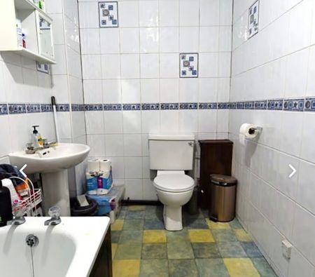 4 Bed - 131a Otley Road, Headingley, Leeds - LS6 3PX - Student - Photo 5