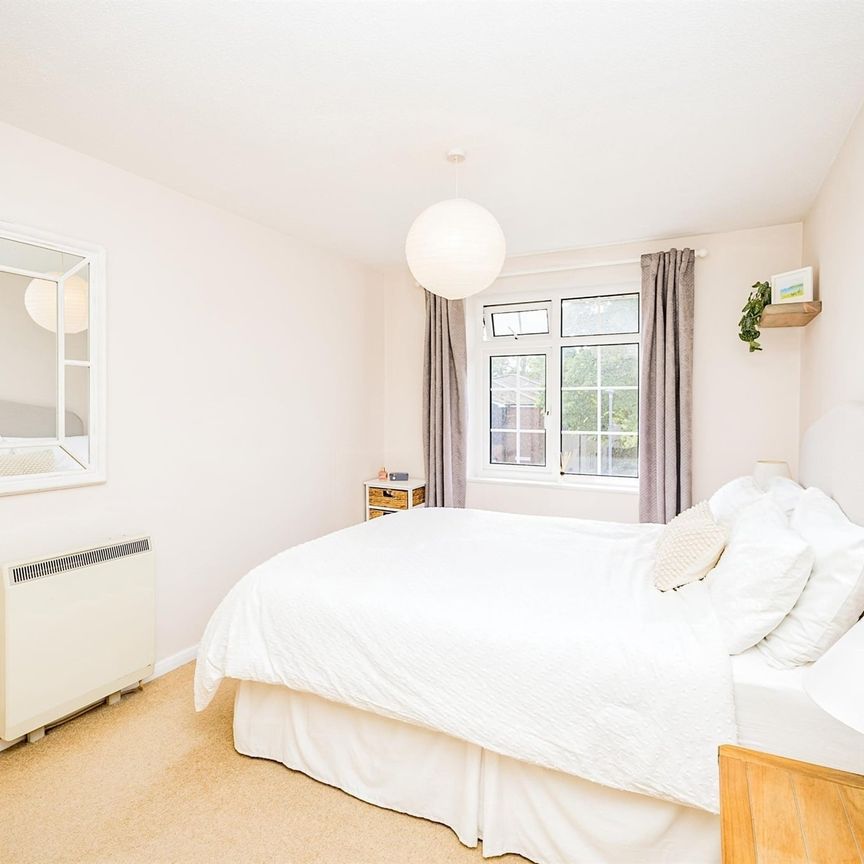 Croft Road, Aylesbury - Photo 1