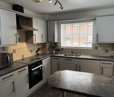 2 bedroom flat to rent - Photo 6