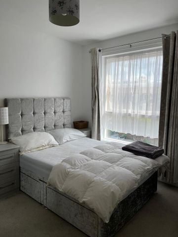 1 bedroom in a house share to rent - Photo 2