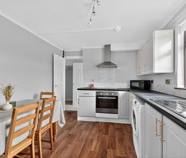 82 Westland Way, - Photo 6