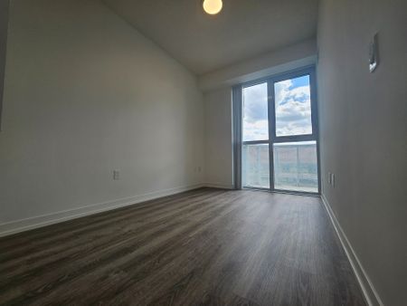 For Lease - 8 Interchange Way Unit# 1812, Vaughan, Ontario - Photo 4