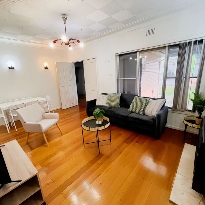 Room 3 (Private) - Photo 1