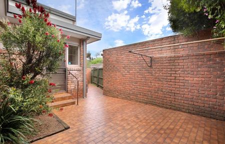 1/77 St James Road, Rosanna VIC 3084 - Photo 5