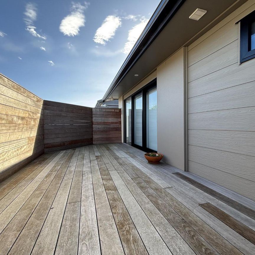 New and Modern - Photo 1