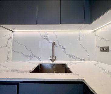 Roop House, Fleet, Hampshire, GU51 - Photo 1