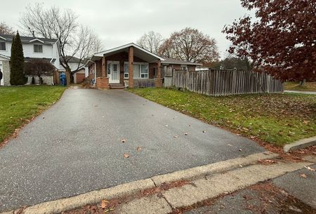 For Lease - 714 Greenoch Court Unit# Upper, Oshawa, Ontario - Photo 2