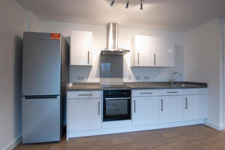 2 bedroom apartment to rent - Photo 4