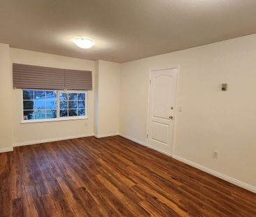 2310 Ninth Avenue apartment — New Westminster, BC (3-Bedroom) - 3 B... - Photo 6